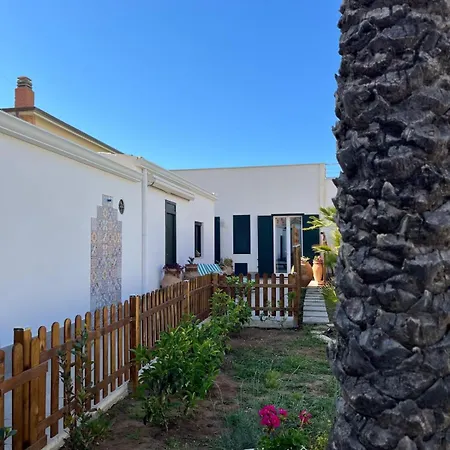 La Casa Dei Palmizi Guest house Balestrate