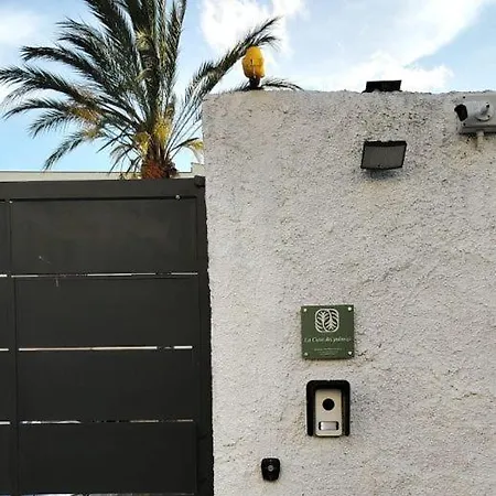 La Casa Dei Palmizi Guest house *